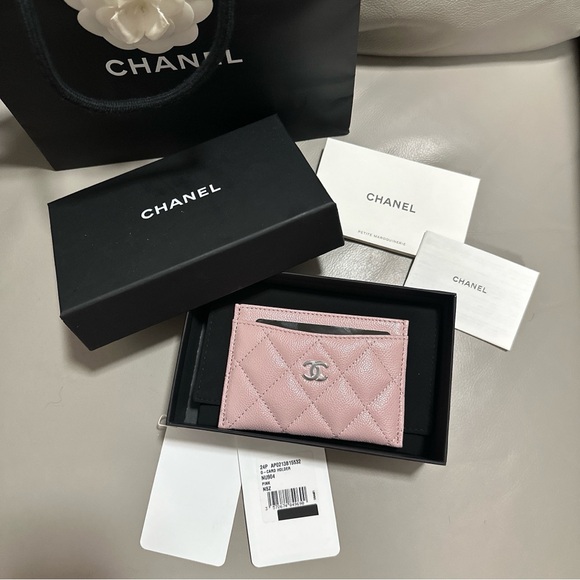 CHANEL CLASSIC CARD HOLDER - Picture 8 of 10